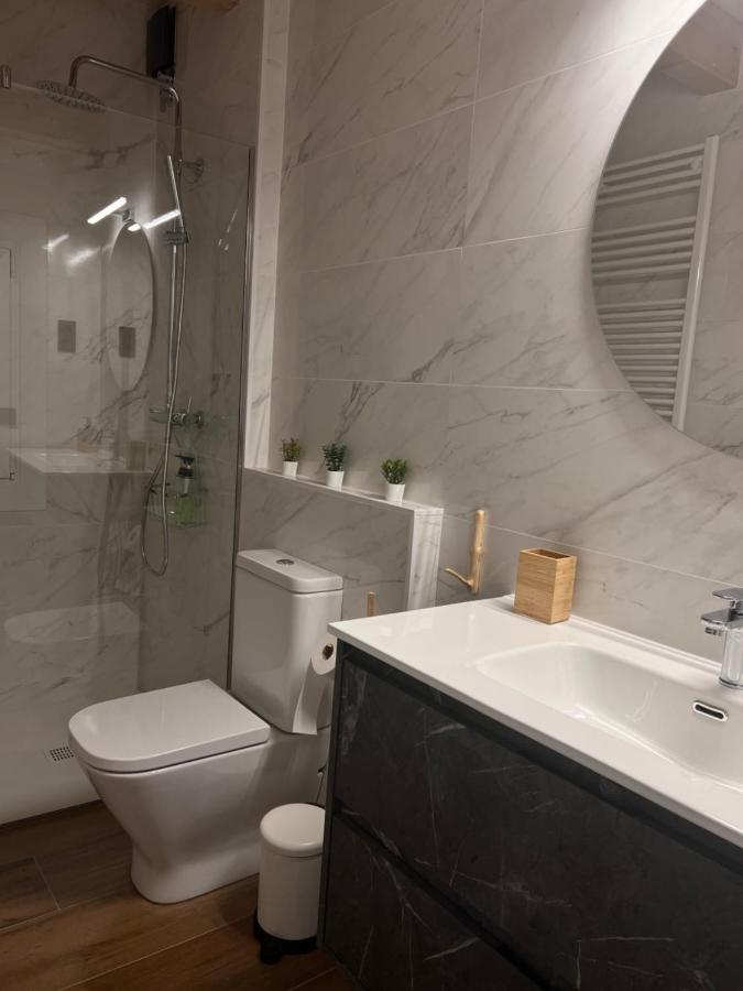 Apartamentos Turisticos: Tu Casa En Sahun Εξωτερικό φωτογραφία