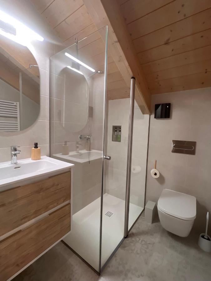 Apartamentos Turisticos: Tu Casa En Sahun Εξωτερικό φωτογραφία